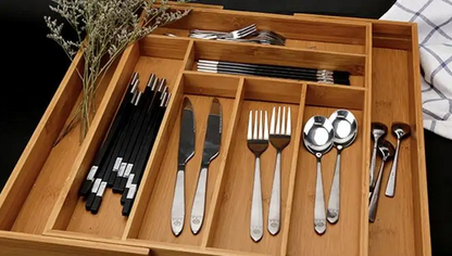 Suport extensibil din bambus, pentru tacamuri si ustensile de bucatarie, pentru organizarea sertarelor, cu 8 compartimente extensibile, mare, 33.5-50 CM